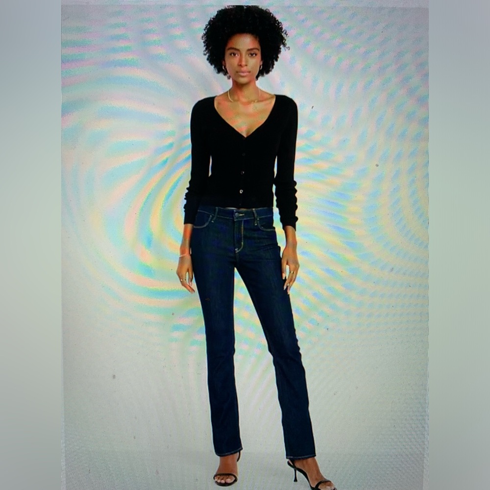 COPY - Old Navy Mid-Rise Curvy Profile Boot Cut Jeans. Great Condition Worn Onc…